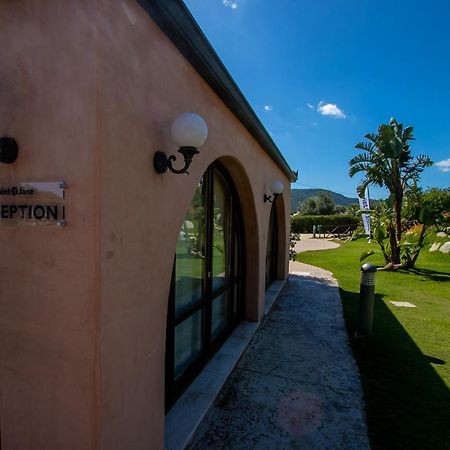 Alma Resort Castiadas Dış mekan fotoğraf
