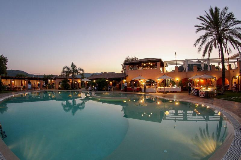 Alma Resort Castiadas Dış mekan fotoğraf
