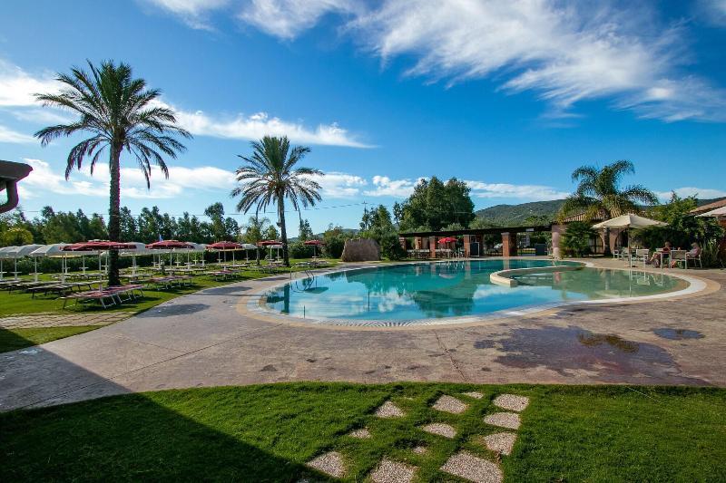 Alma Resort Castiadas Dış mekan fotoğraf