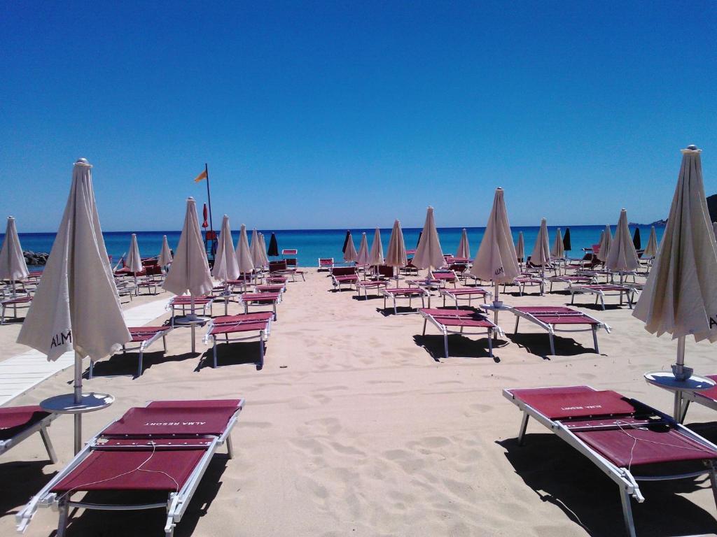 Alma Resort Castiadas Dış mekan fotoğraf