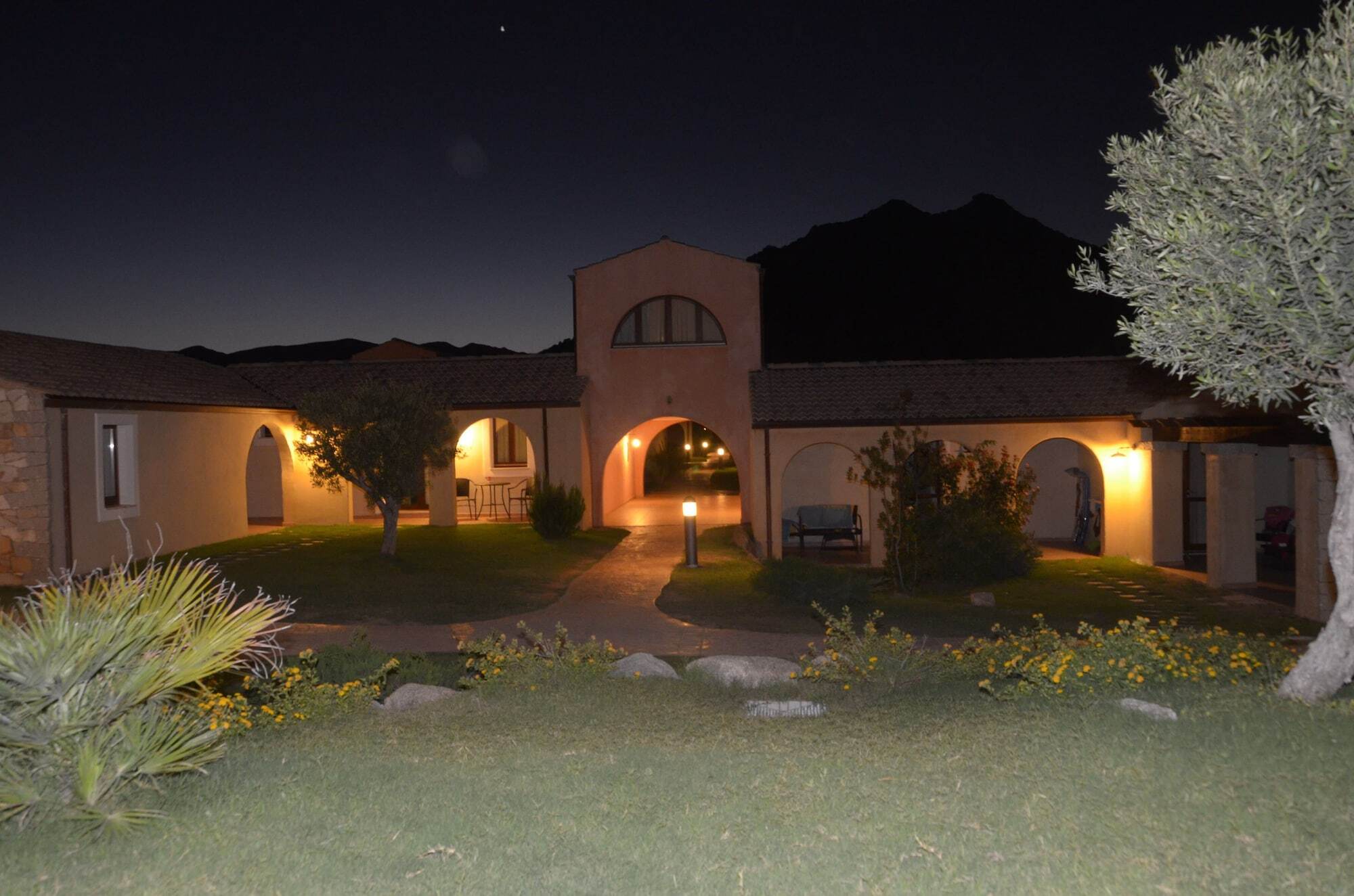 Alma Resort Castiadas Dış mekan fotoğraf