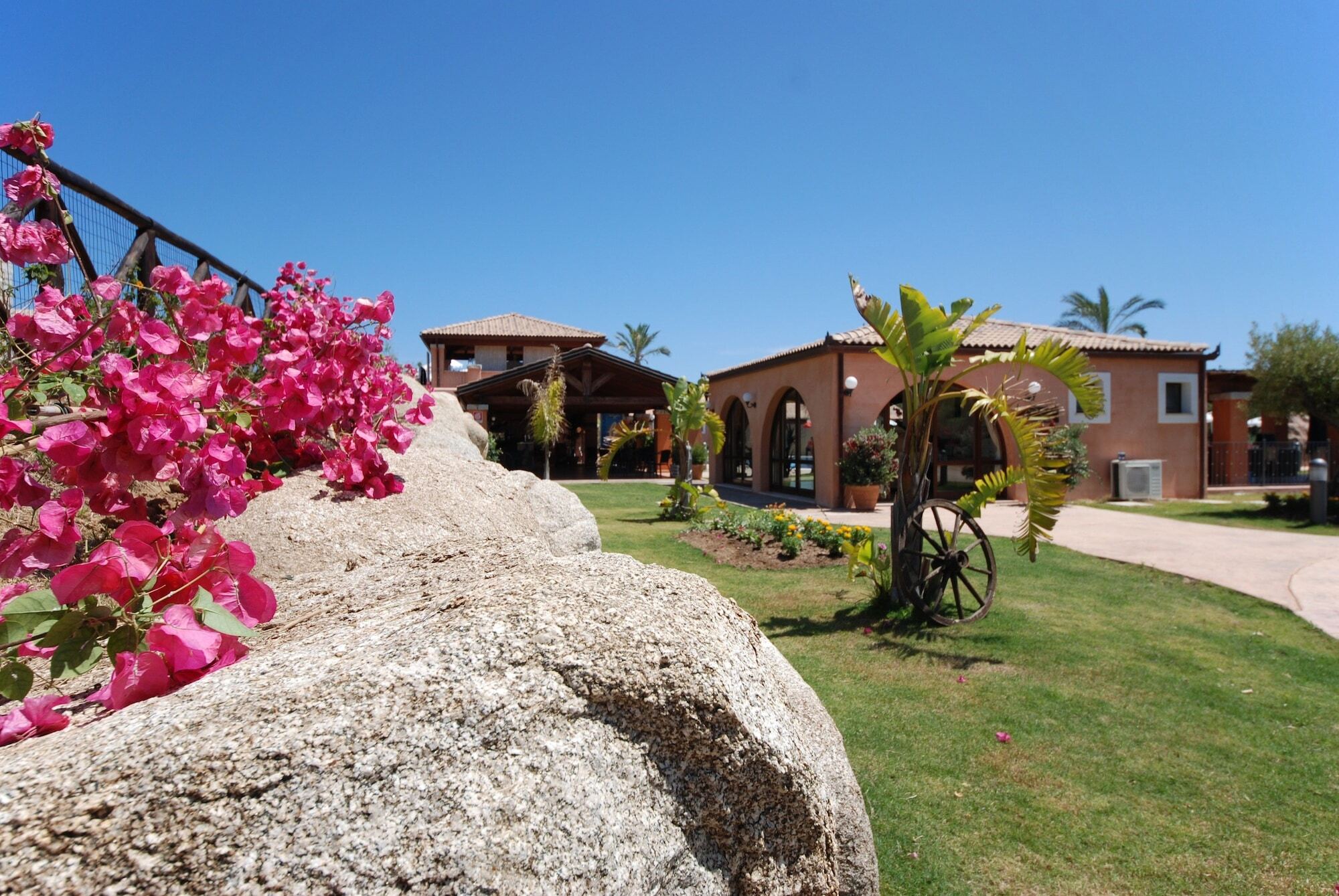 Alma Resort Castiadas Dış mekan fotoğraf